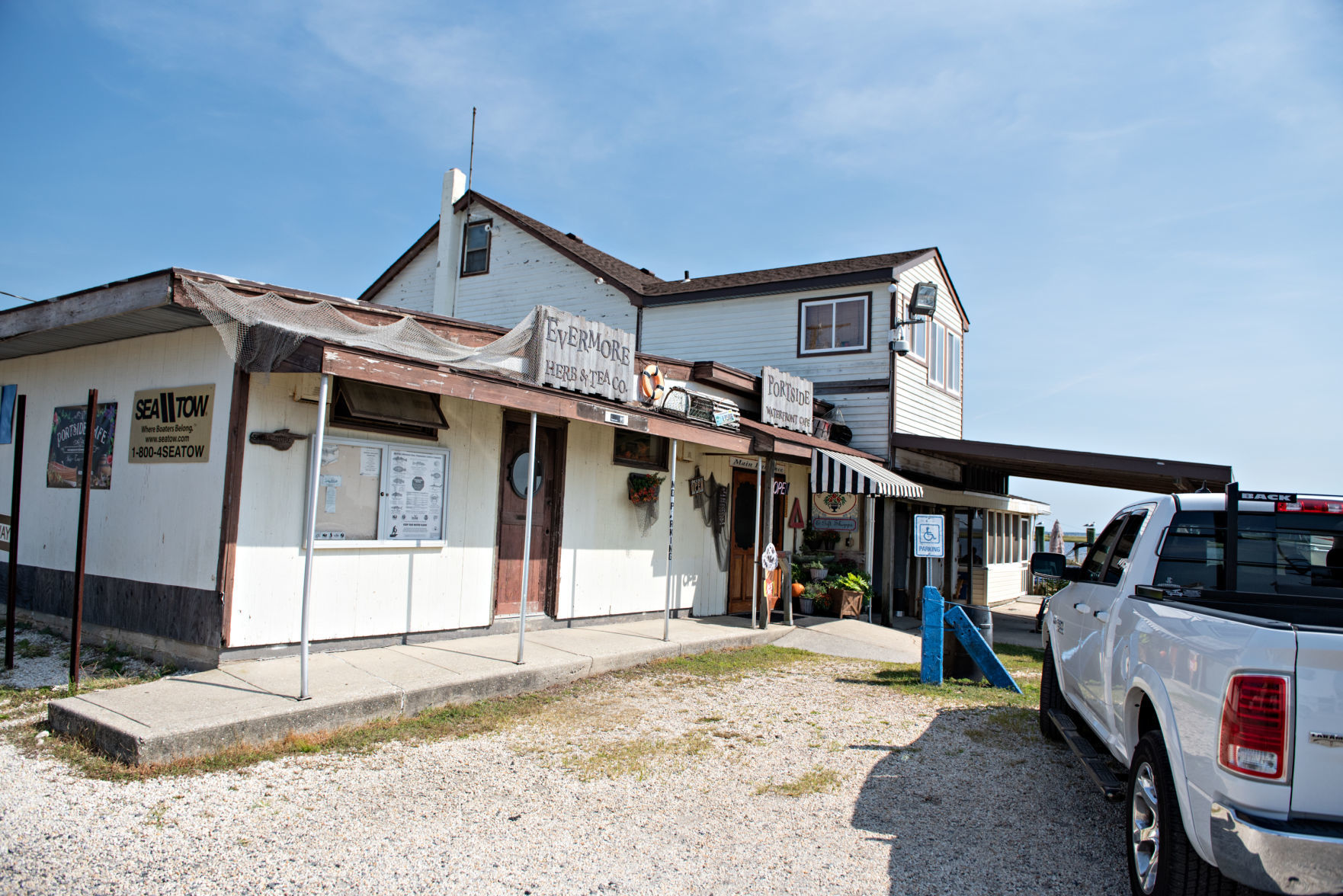 091919_ats_portsidecafe